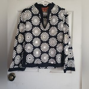 Tory Burch embroidered vneck flare sleeves size 2